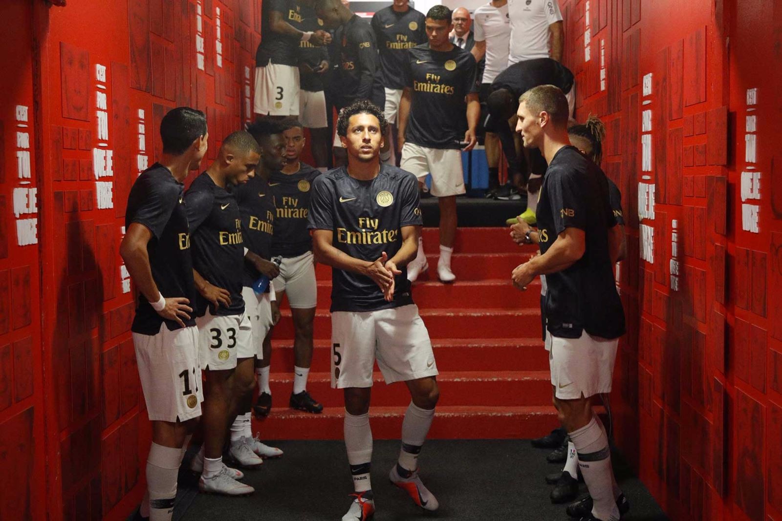 顺下内线牵 顺下内线牵